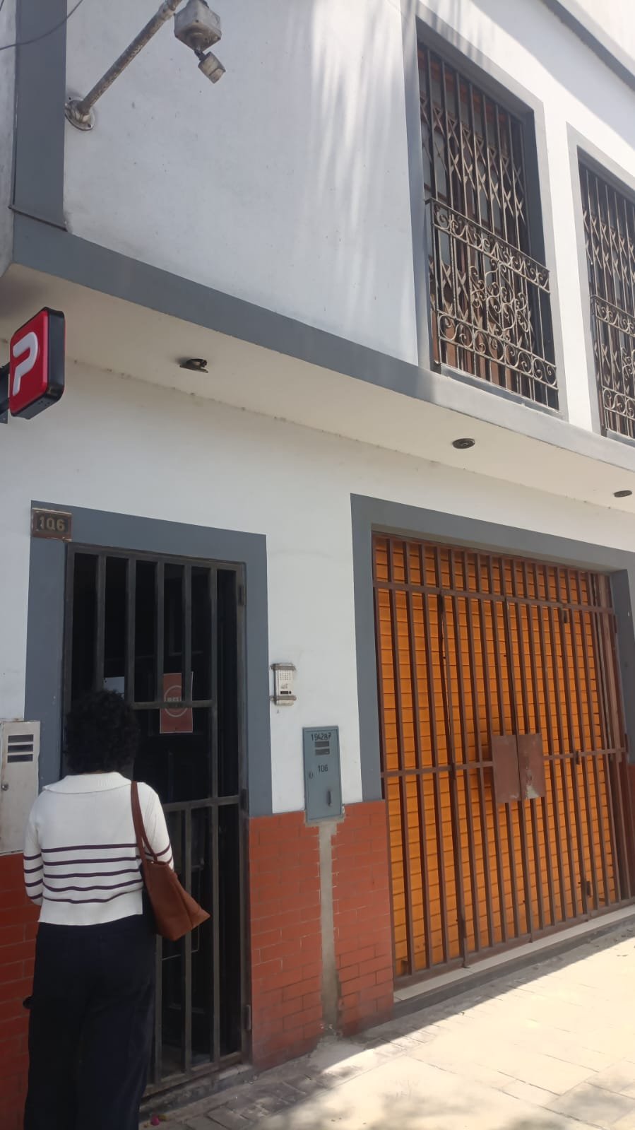 Vista de la cocina de El Chino Criollo by Belú