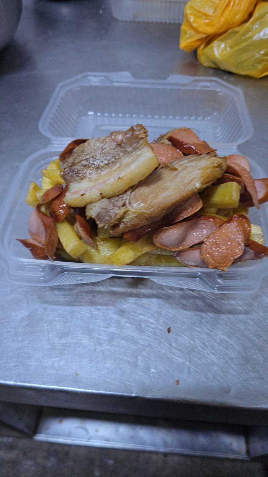 Platos criollos listos para delivery